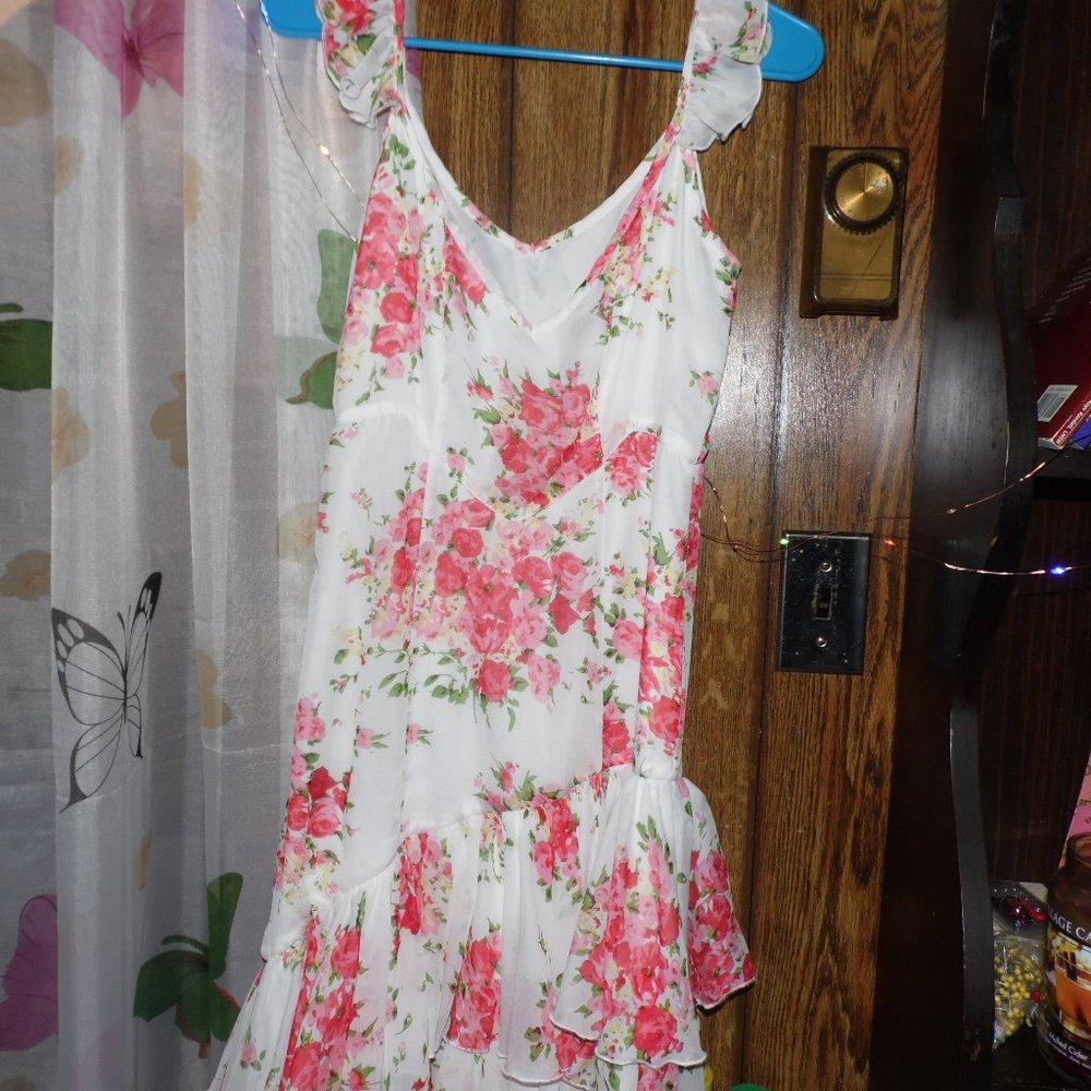 women's summer dress color white with flowers
